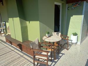 Sunny, cozy apartment with a spacious balcony