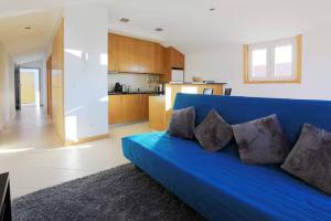Bright Apartment II