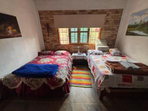 Cabaña familiar con piscina y una gran vista