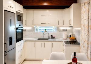 LIVAS Residence
