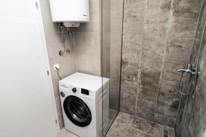 Luxury City Center 2BR Apartment with Private Parking