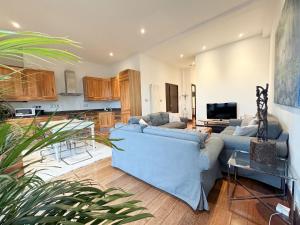Royal Kensington Heights