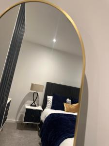Luxury 2 BR Apartment in Central MCR- En-Suite- Parking- Terrace- Gym