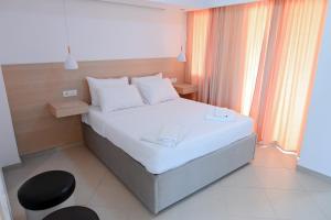 Max Kriti Hotel
