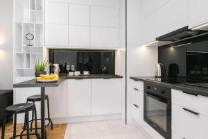 Golden Apartments - Mennica Residence, 1-Bedroom in City Center #140