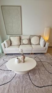 Area Beach apartment with Lots of Extras