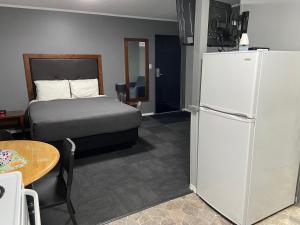 Monashee Lodge