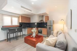 Marina-Front Retreat in Cap Cana, Balcony with Lake & Yacht Views, Pool, Fishing & Beach Steps Away