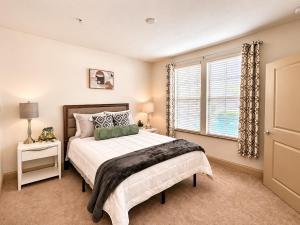 Modern Comfort in the Heart of Southside