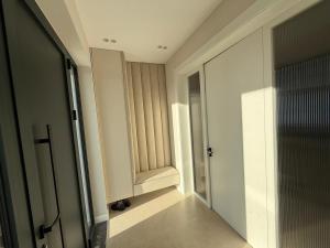 Luxury Pool Villa Paskuqan - Lakeside