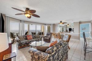3bd3ba Beachfront Condo OCEAN VIEW from every room FREE BEACH CHAIRS