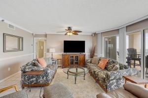 3bd3ba Beachfront Condo OCEAN VIEW from every room FREE BEACH CHAIRS