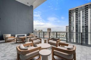 501 First Miami Worldcenter by Palermo Home Miami