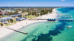 베스 Busselton Beach Villa - Family & Pet Friendly 싱글룸 로비