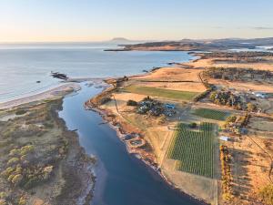 Pips Place - Lisdillon - Waterfront