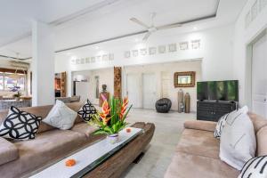 Villa Olimpia by JB Villas