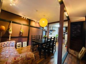 Private Rooftop 4BR Villa for12 - 4BR-2Bath-3Toilet-3min Stn
