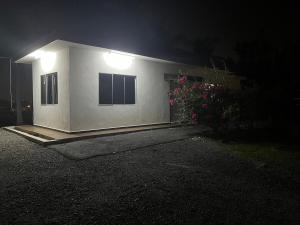 Garden cottage, Wifi with Netflix