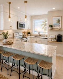 Beach front family friendly sleeps 8 3pools Seaview Resort