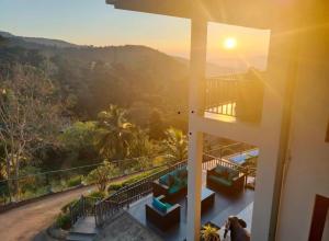 Grand Hills kandy
