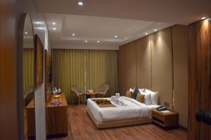 Kamay The Premium Hotel