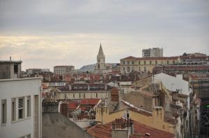 Hotels Massilia hotel : Chambre Triple de Luxe