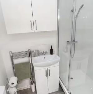 Tivoli-A cosy, well equipped, pet friendly cottage