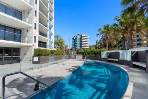 The Cove 903 Oceanview Apartment with Pool & Gym