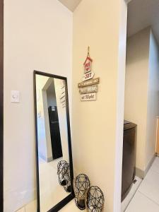 Chic Classy 1BR BGC Uptown Parksuites T2 w Balcony
