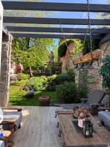 VILLA LUCIA stone house in the center of Modry
