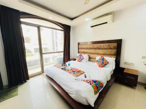 Hotel Fabulous - Nizamuddin Railway Station