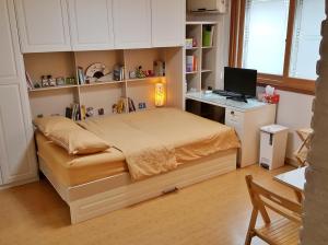 YOUR beautiful home in Hongdae! Cosy and memorable
