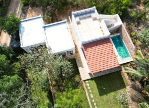 Little Maua - Stylish Private Hideaway on Galu Beach