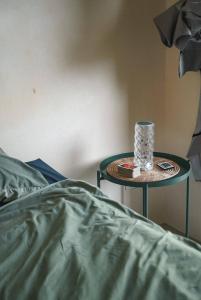 Cozy Old Town Room 5 min Walk Local Experience