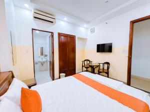 Azura hotel