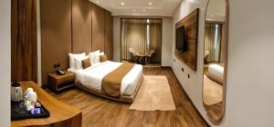 Kamay The Premium Hotel