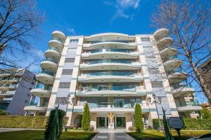 Prestige du Lac 27 - Happy Rentals