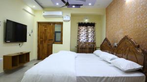 Moon Hug Boutique Beach House