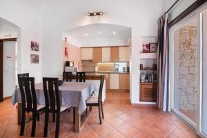 Lotus Villa, Albufeira
