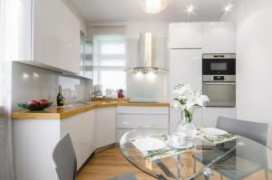 EUROPA22 - Apartament Old Town - wystawiamy faktury