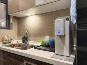 R&F Princess Cove 3BR City Centre Malls around