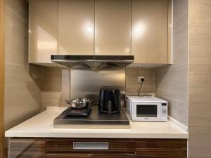 R&F Princess Cove 3BR City Centre Malls around