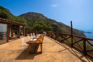Casa Allegra, peaceful poolside escape