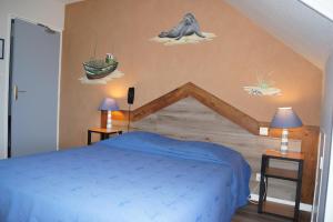 Hotels Aux Trois Jean : photos des chambres