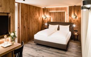 SONNENBERG Panorama Dolomites Wellbeing