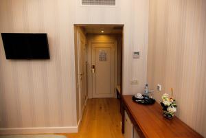 Comfort Single Room room in Club Hotel Time