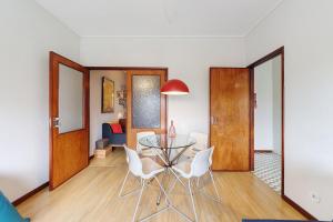Spacious Bright Ap - no elevator