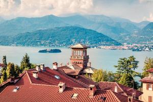 La Lanterna: Hillside Lake Maggiore Stay with Pool - Happy Rentals