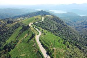 La Lanterna: Hillside Lake Maggiore Stay with Pool - Happy Rentals