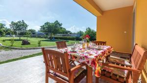Villa Butkovici by Villas Guide